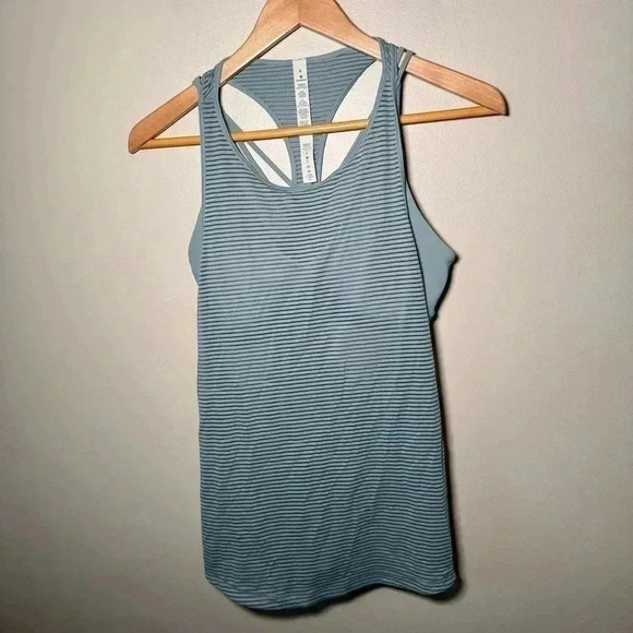 Lululemon Fully  Flexed 2-In-1 Tank Cloud Blue 8 - Picture 4 of 8